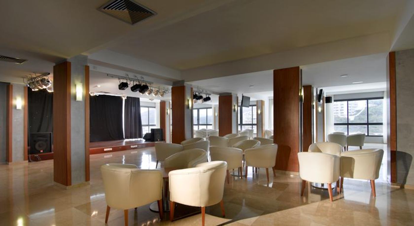 Palladium Hotel Cala Llonga - Adults Only