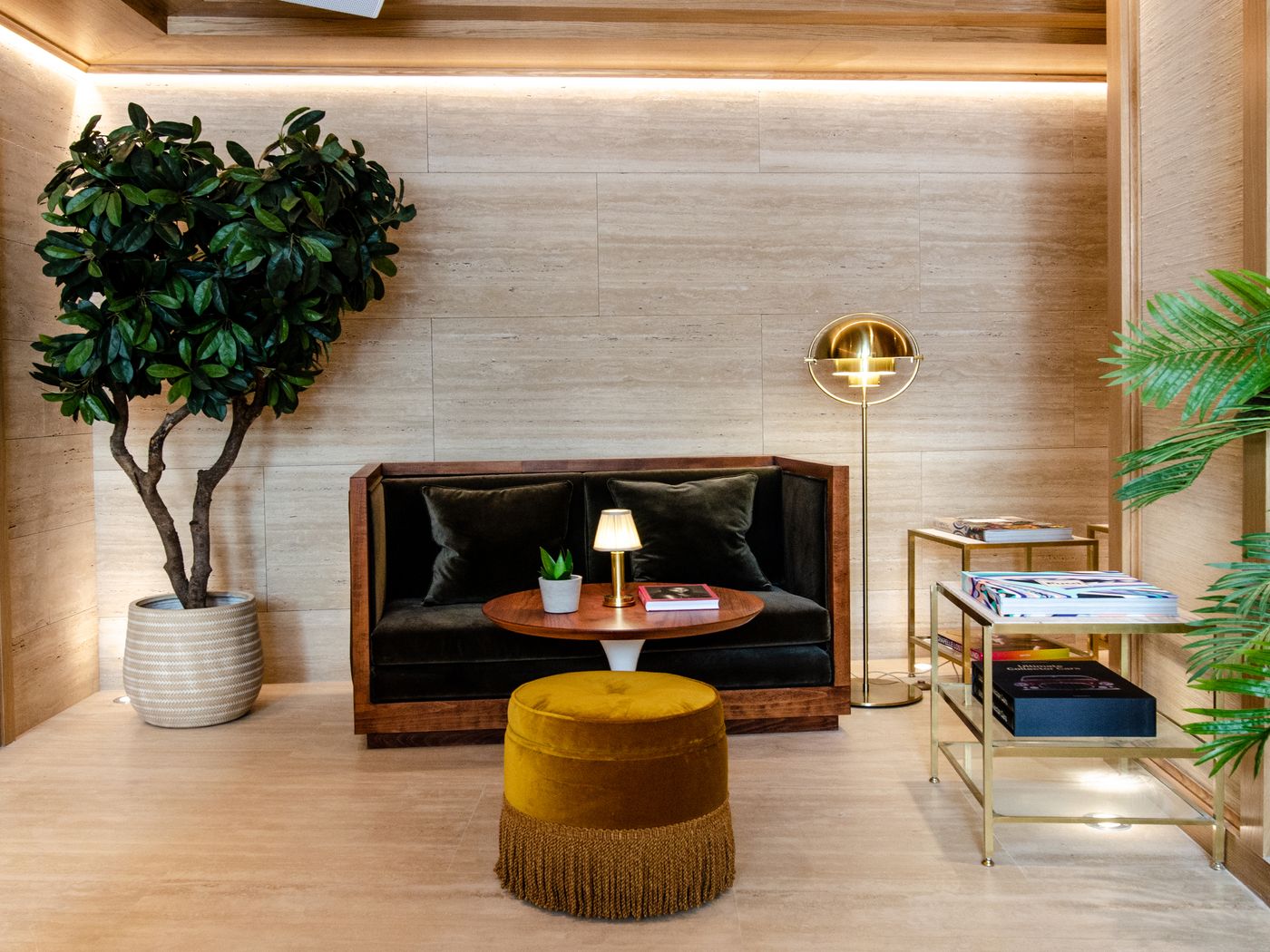 Browns-Avenue-Hotel-Bar-20