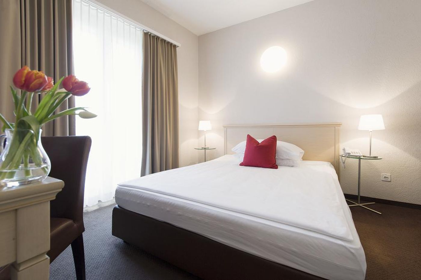 Neufeld-Switzerland-ZURICH-General view-10