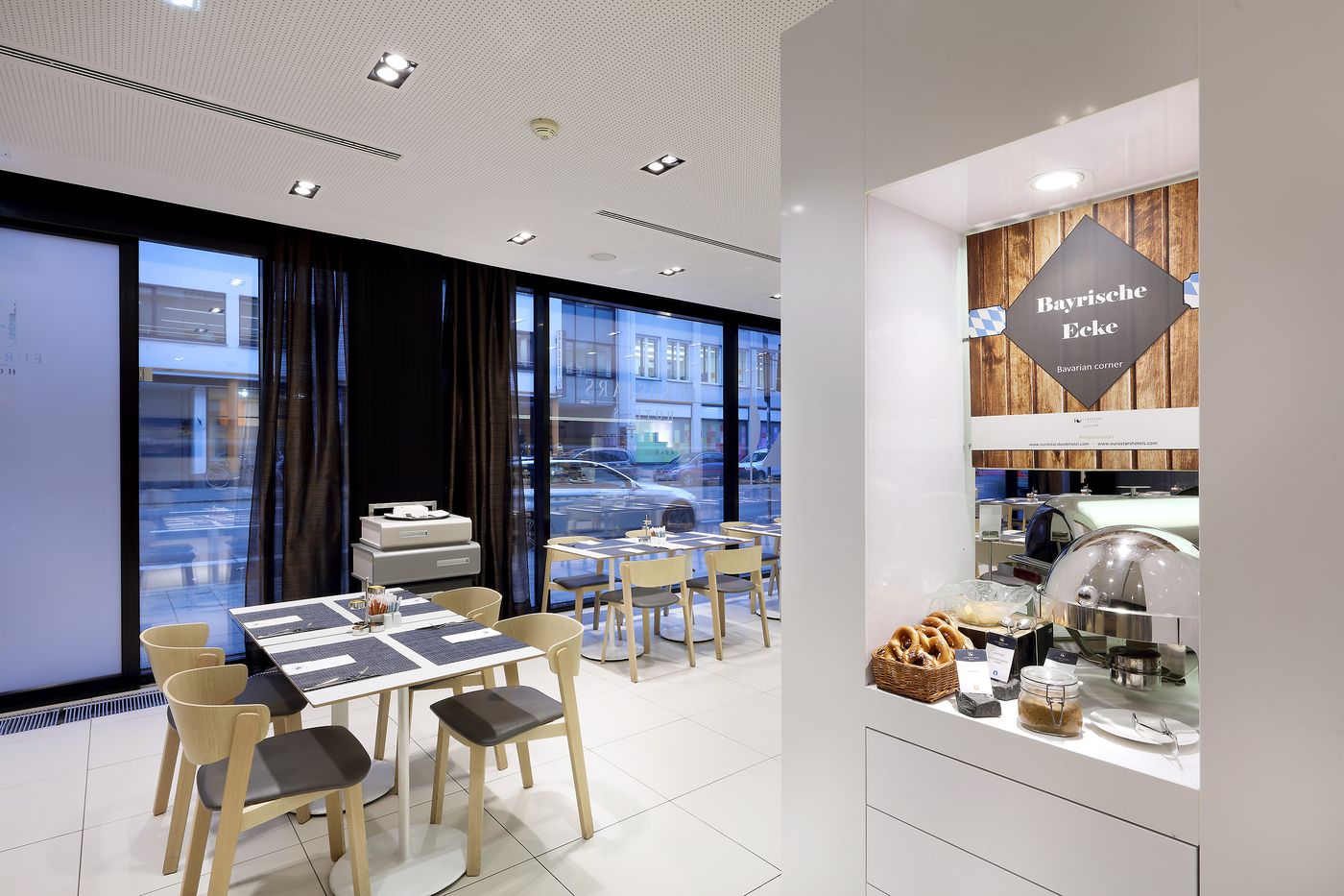 Eurostars-Book-Hotel-Bar-10