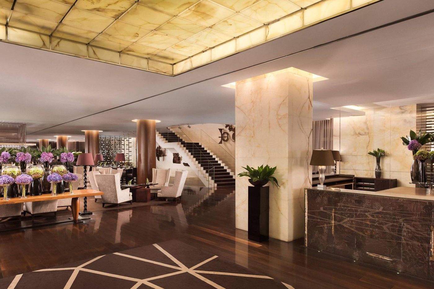 Sheraton-Lisboa-Hotel---Spa-Lobby-3