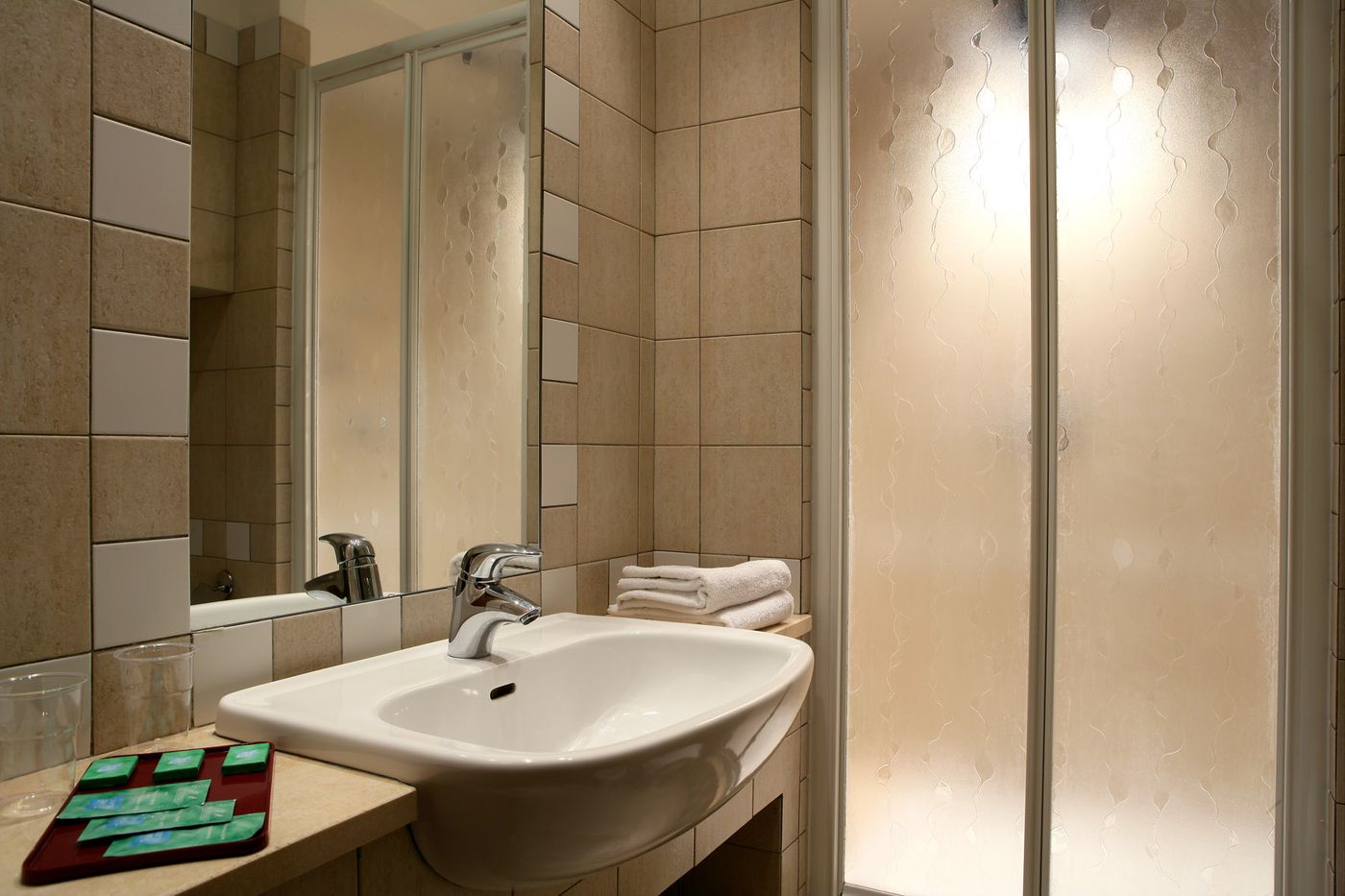 Hotel-Kennedy-Room-48