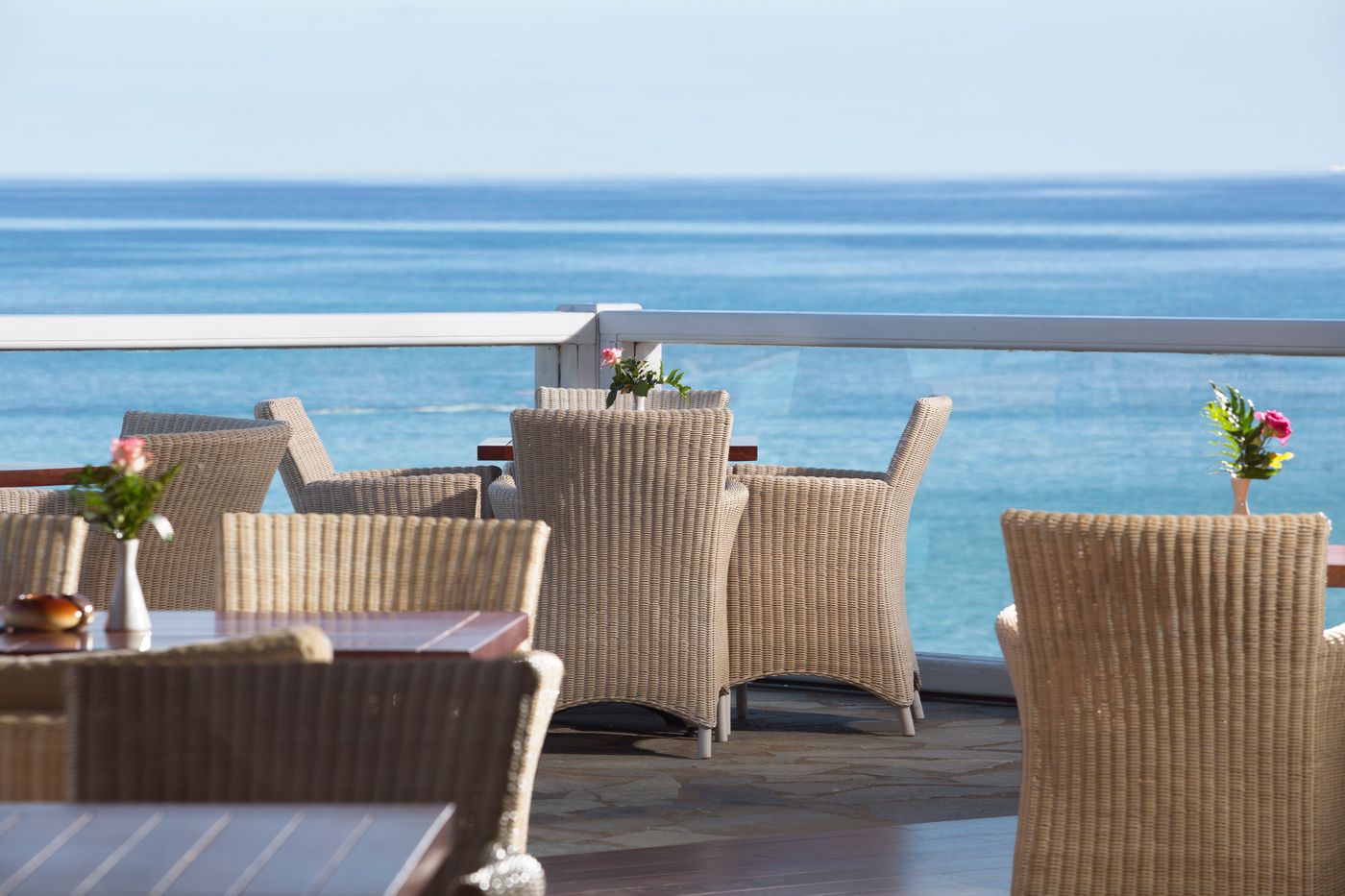 Alexander-Beach-Hotel-and-Village-Bar-83