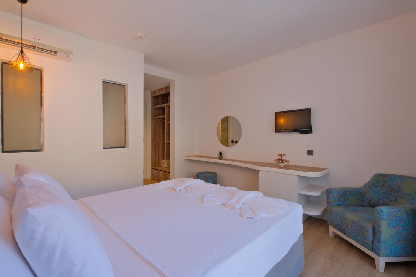 Akdeniz-Beach-Hotel-Room-33