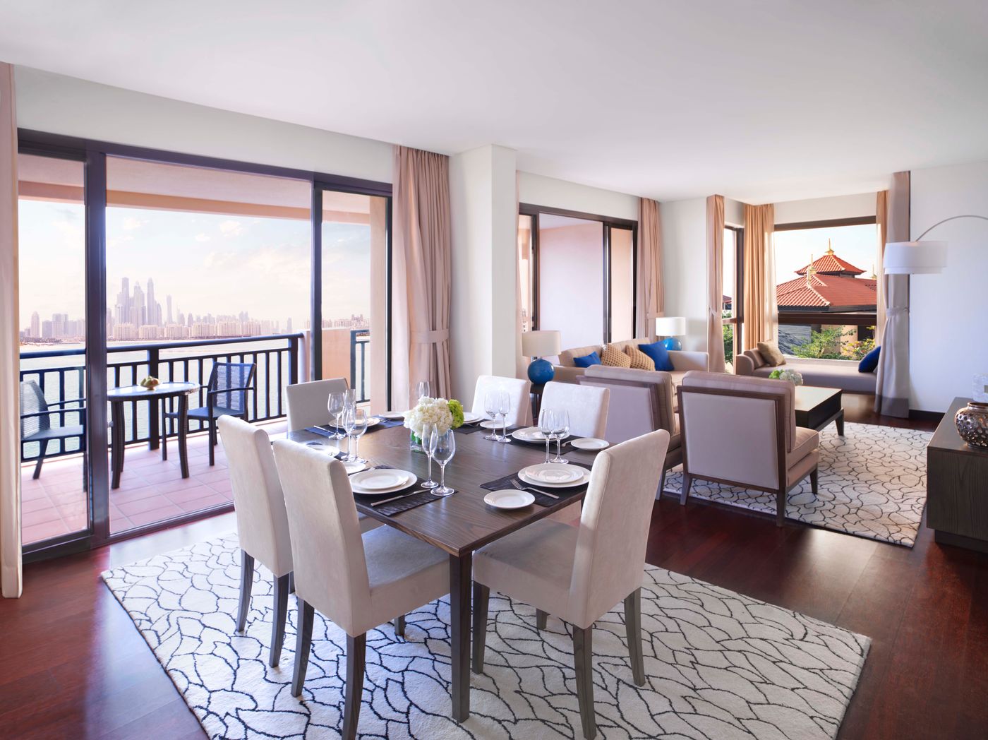 Anantara-The-Palm-Dubai-Resort-Room-39