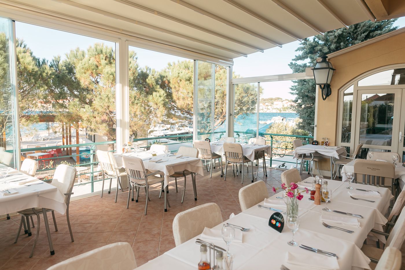 Spongiola-Terrace-75