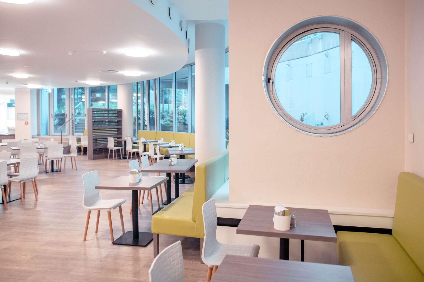 Tulip-Inn-Munich-Messe-Restaurant-10