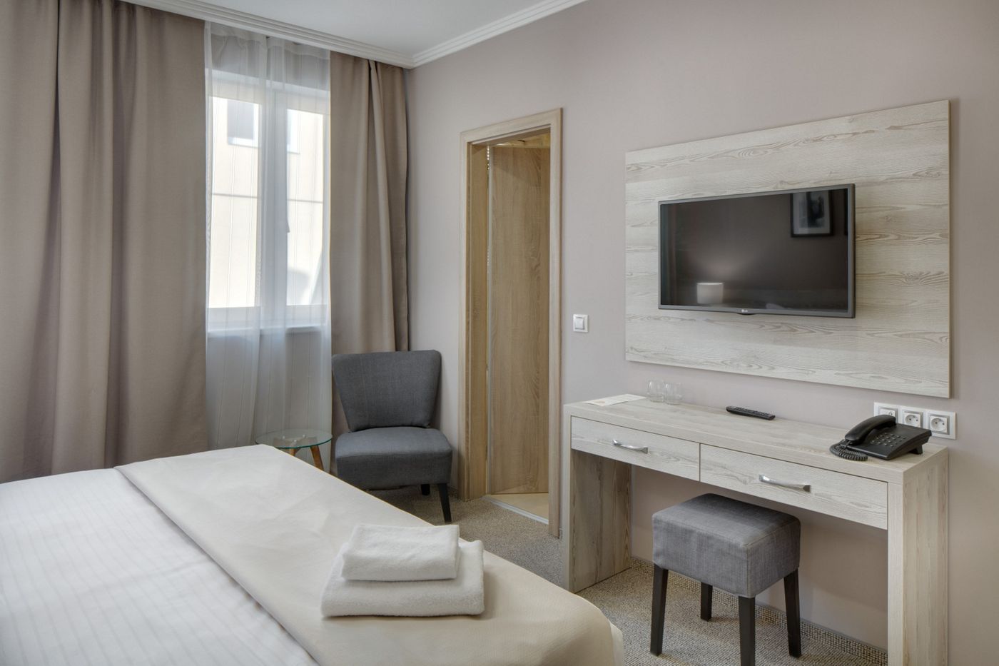 Florenc Hotel-Czech Republic-PRAGUE-Room-9