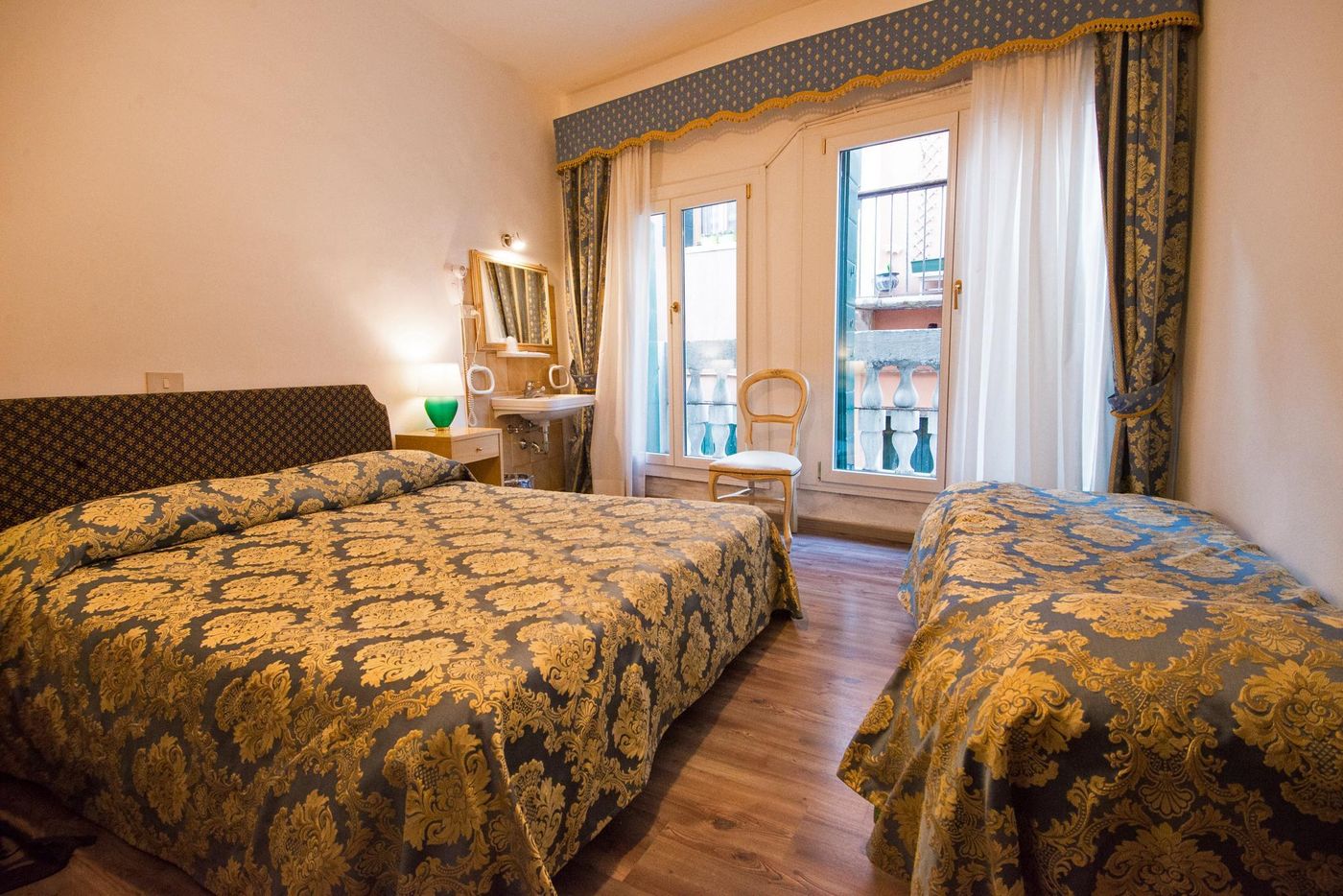 Hotel-Casa-Peron-Room-3