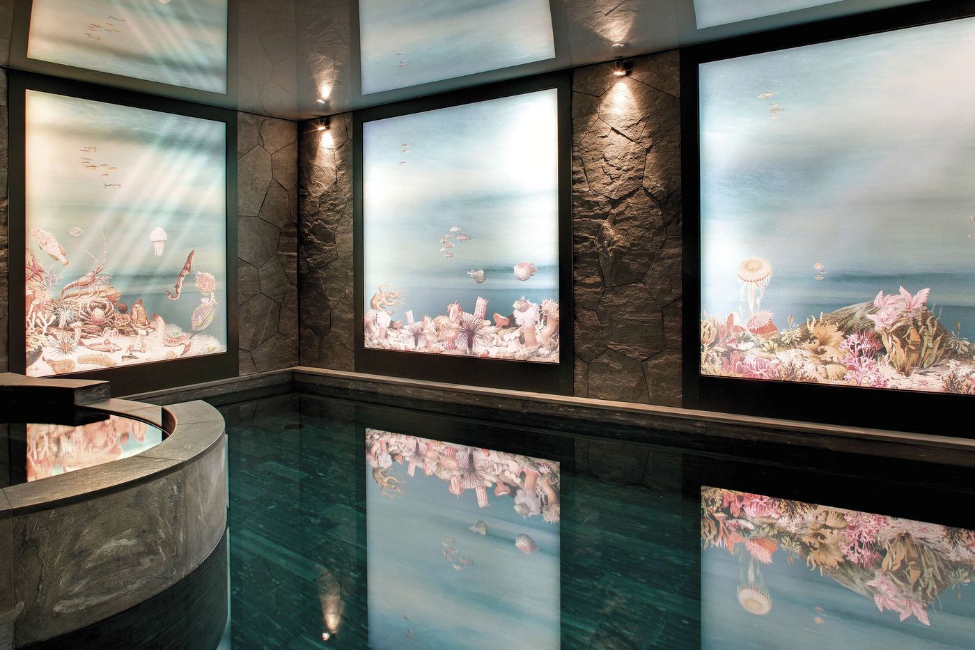 La-Demeure-Montaigne-Pool-88