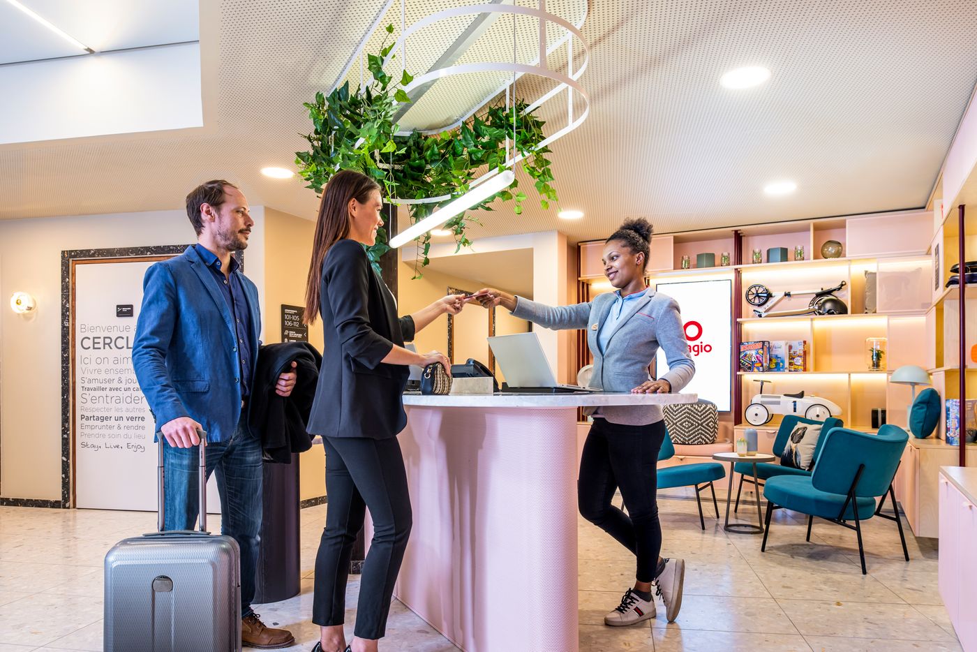 Aparthotel-Adagio-Paris-Nation-Lobby-10