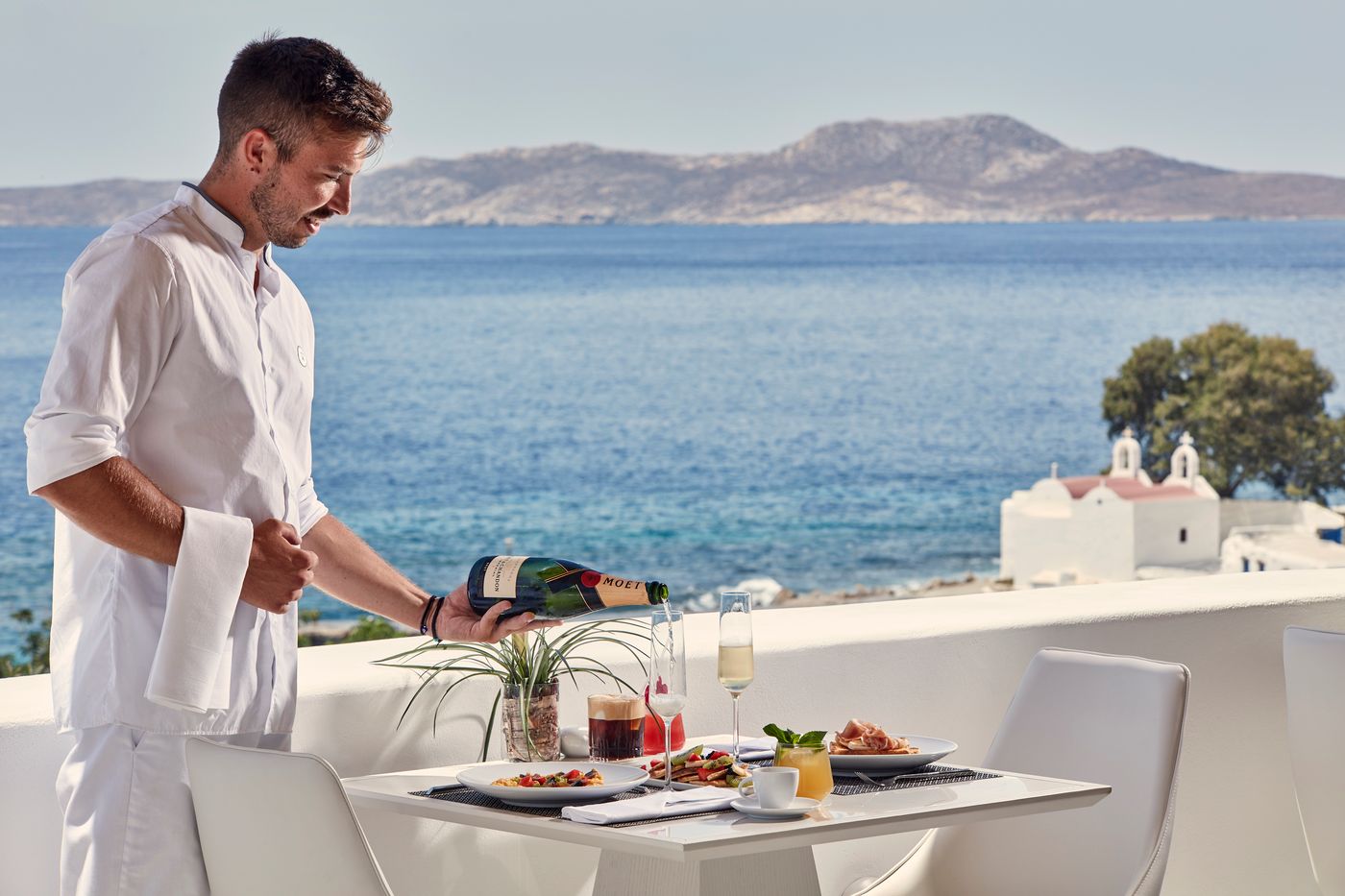 Katikies-Mykonos---The-Leading-Hotels-Of-The-World-Restaurant-55