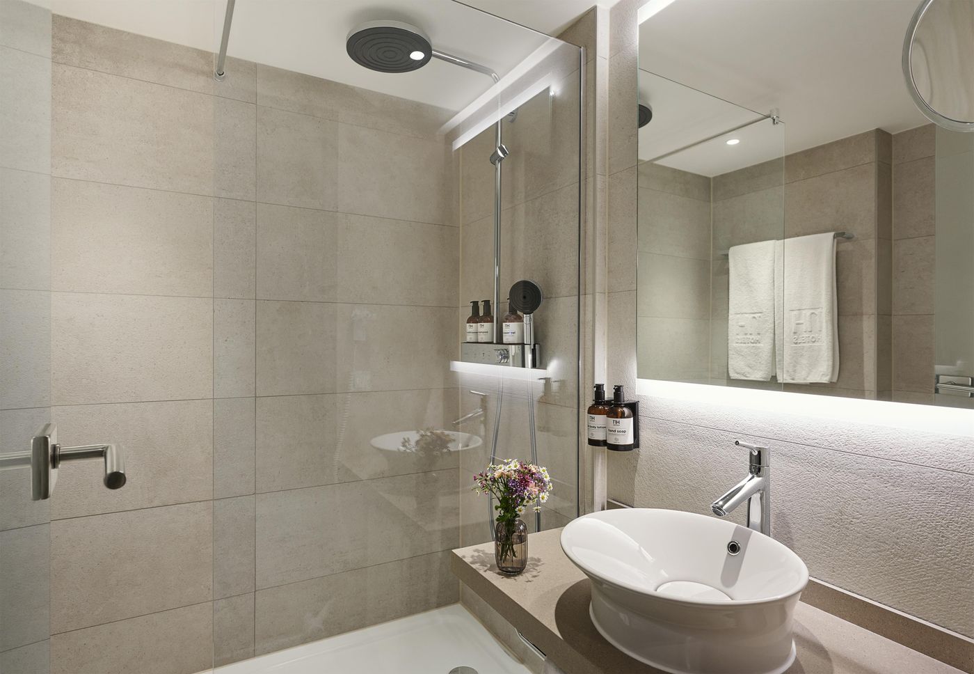 NH-Berlin-Kurfurstendamm-Room-41