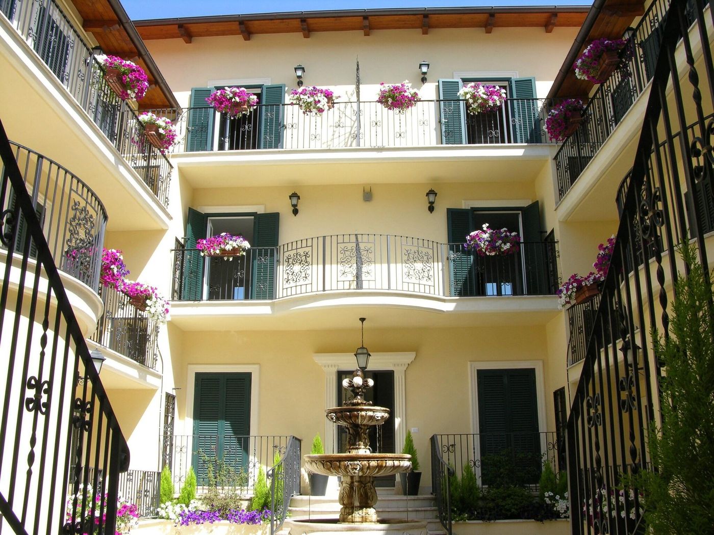 Aurelia Vatican Apartments-Italy-Rome-General view-1