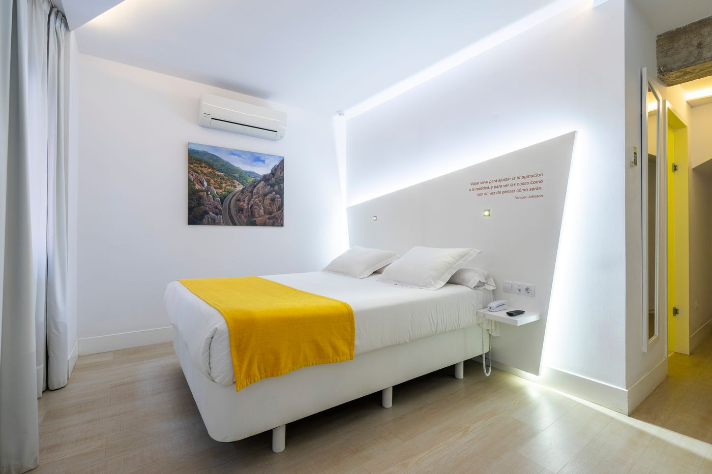 Atarazanas-Malaga-Boutique-Hotel-Room-12