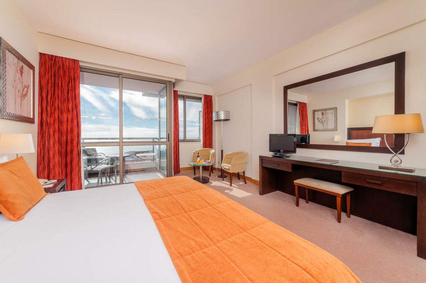 TUI-Blue-Gardens-Adults-Only-Savoy-Signature-Room-13