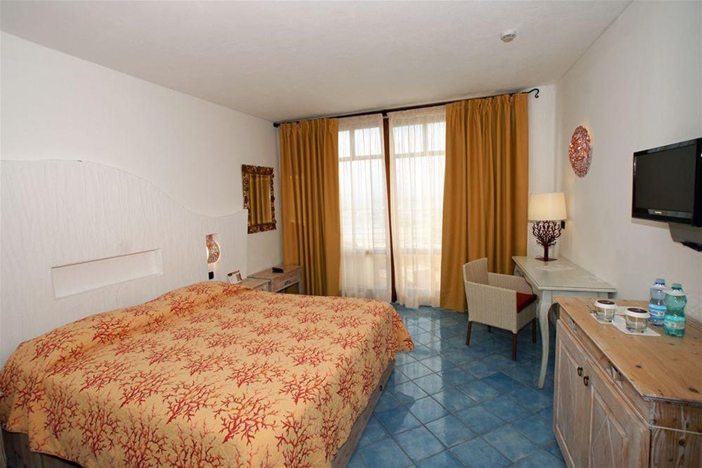 Baia-Caddinas-General-view-10