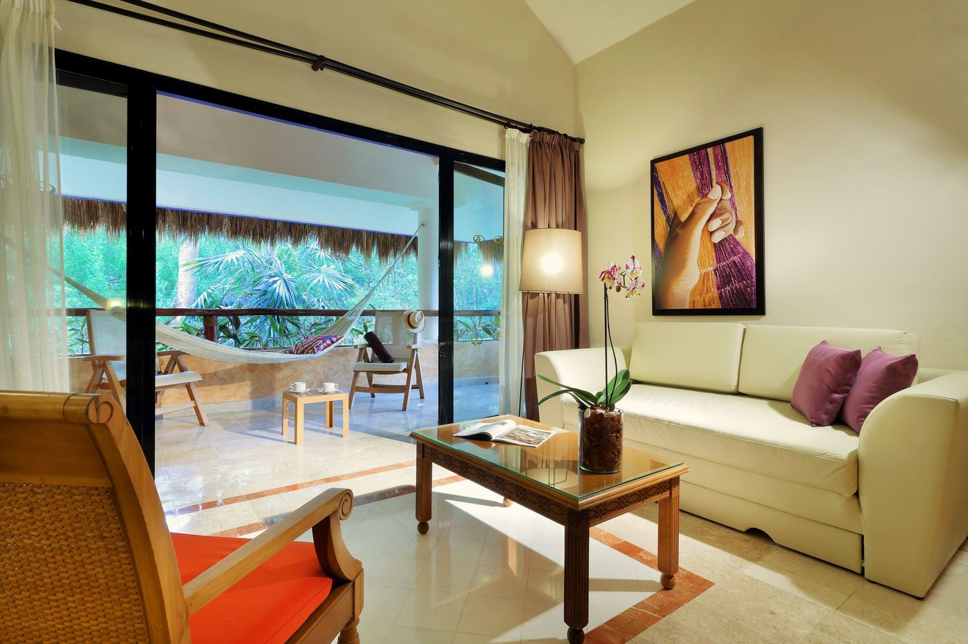 Grand-Palladium-White-Sand-Resort---Spa-All-Incl--Room-57