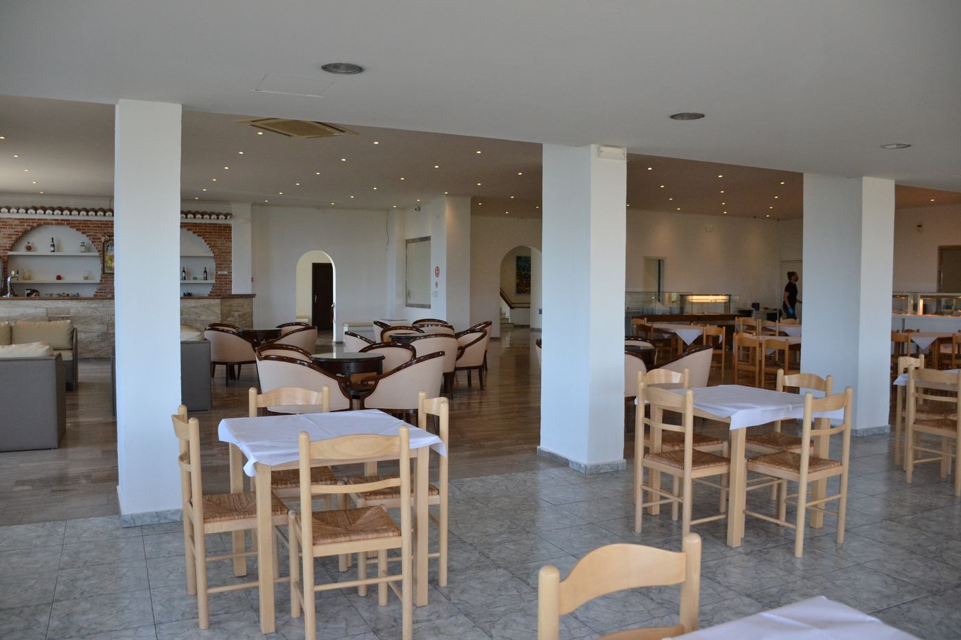 Dassia-Holiday-Club-Restaurant-39