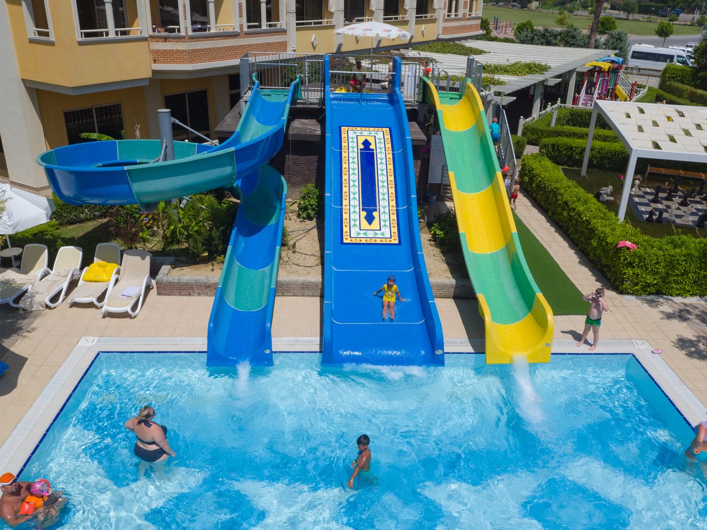 Royal-Alhambra-Palace-Pool-11