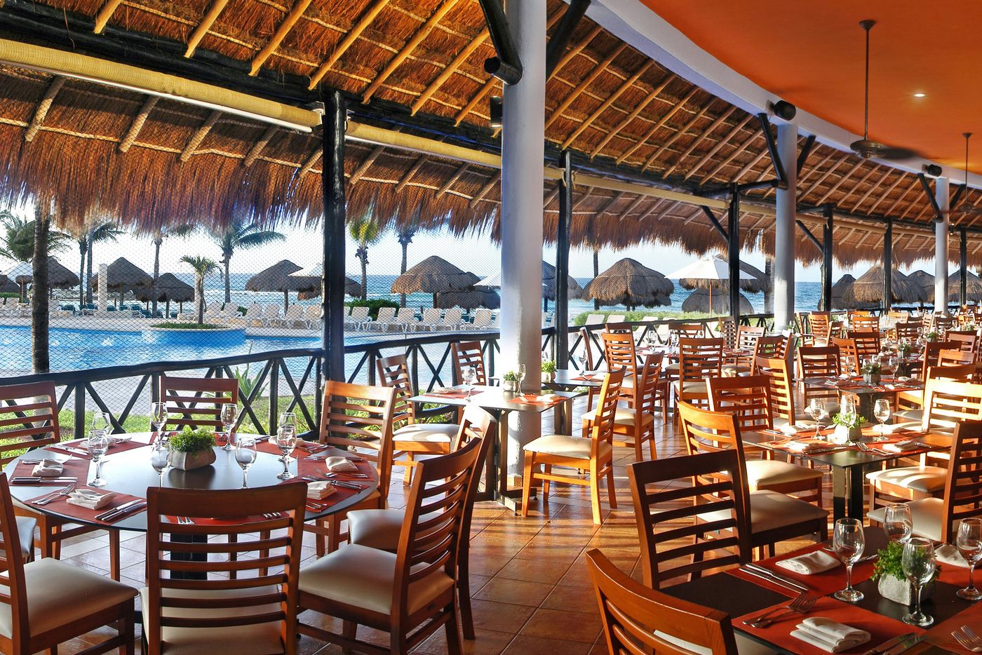 Catalonia-Riviera-Maya-All-Inclusive-Restaurant-38