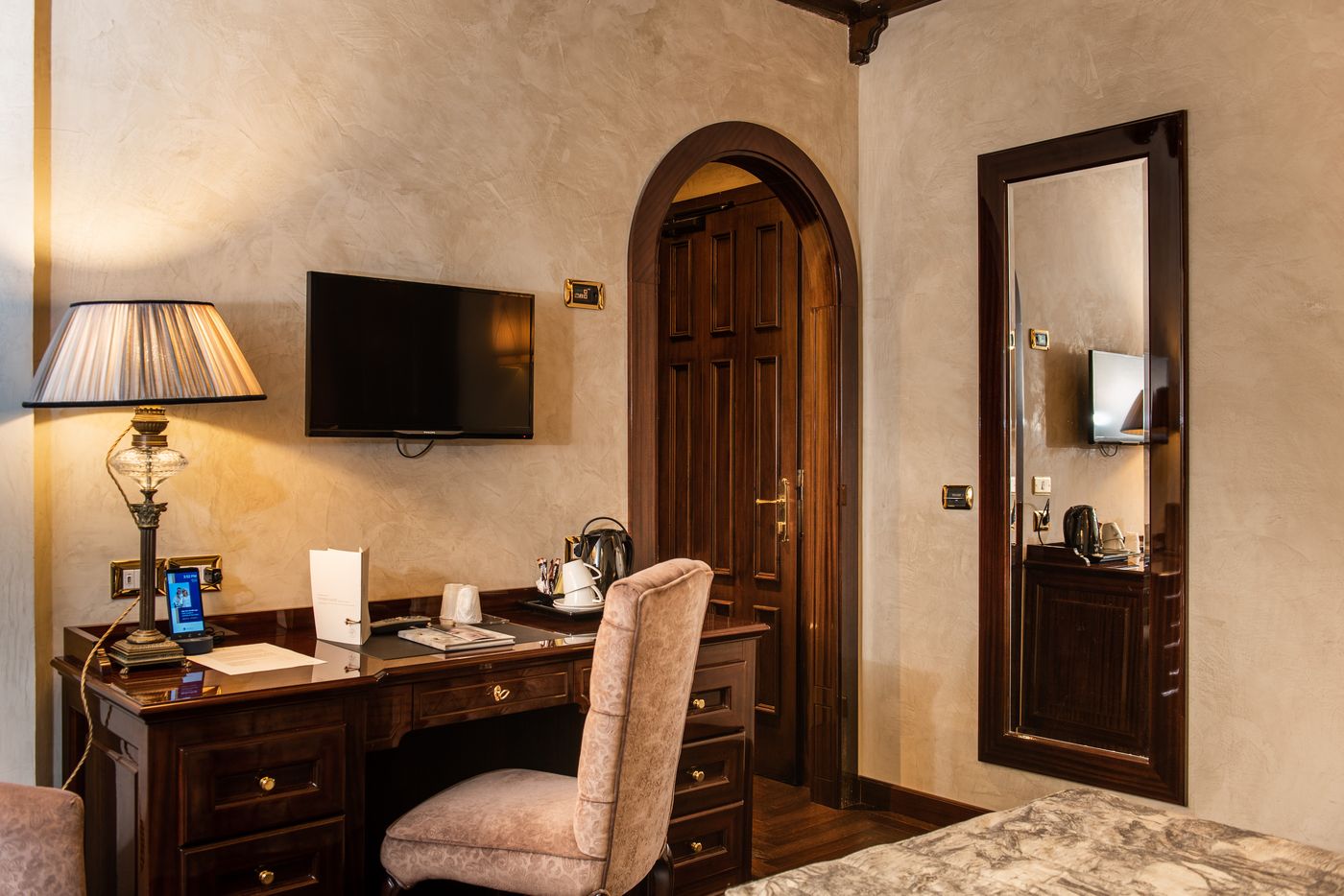 Grand-Hotel-Baglioni-Room-9