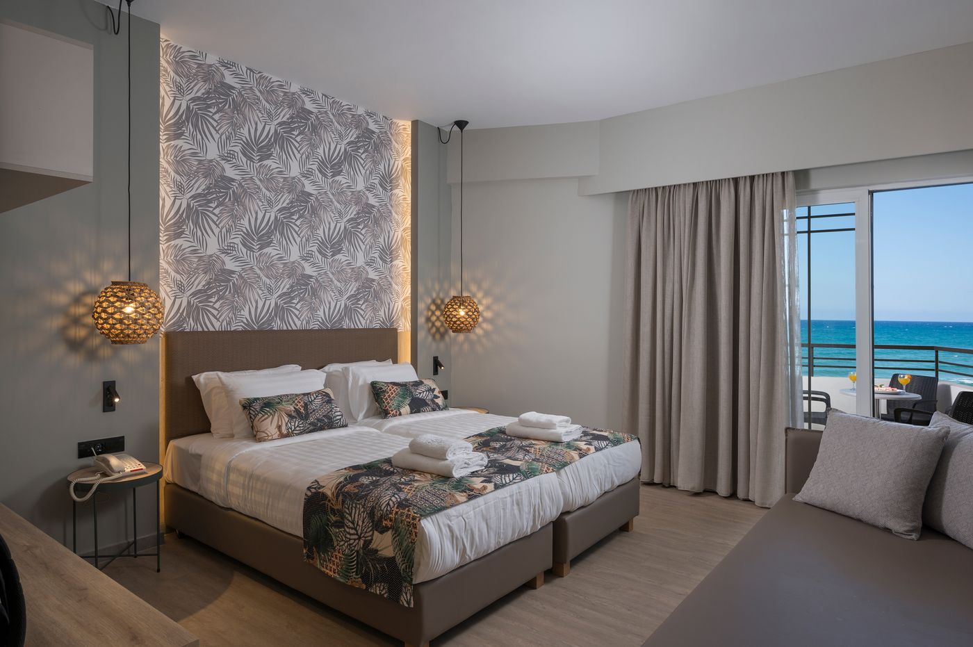 Mare Blue and Suites