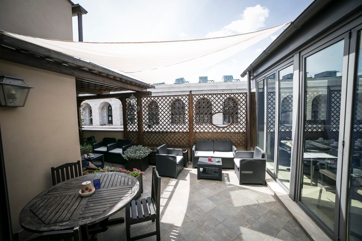 Hotel-Aphrodite-Terrace-1