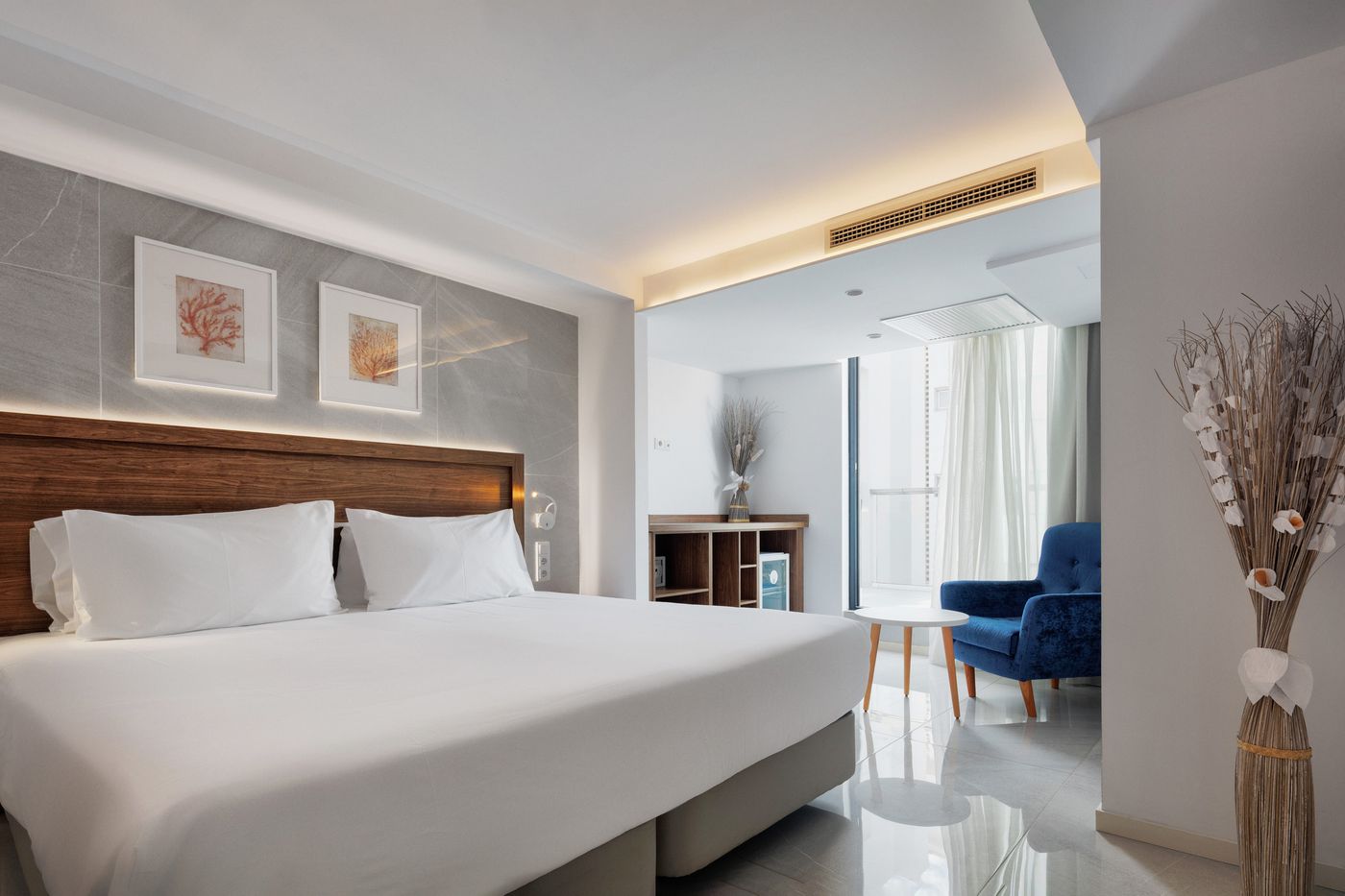 El-Puerto-Ibiza-Hotel---Spa-Room-26