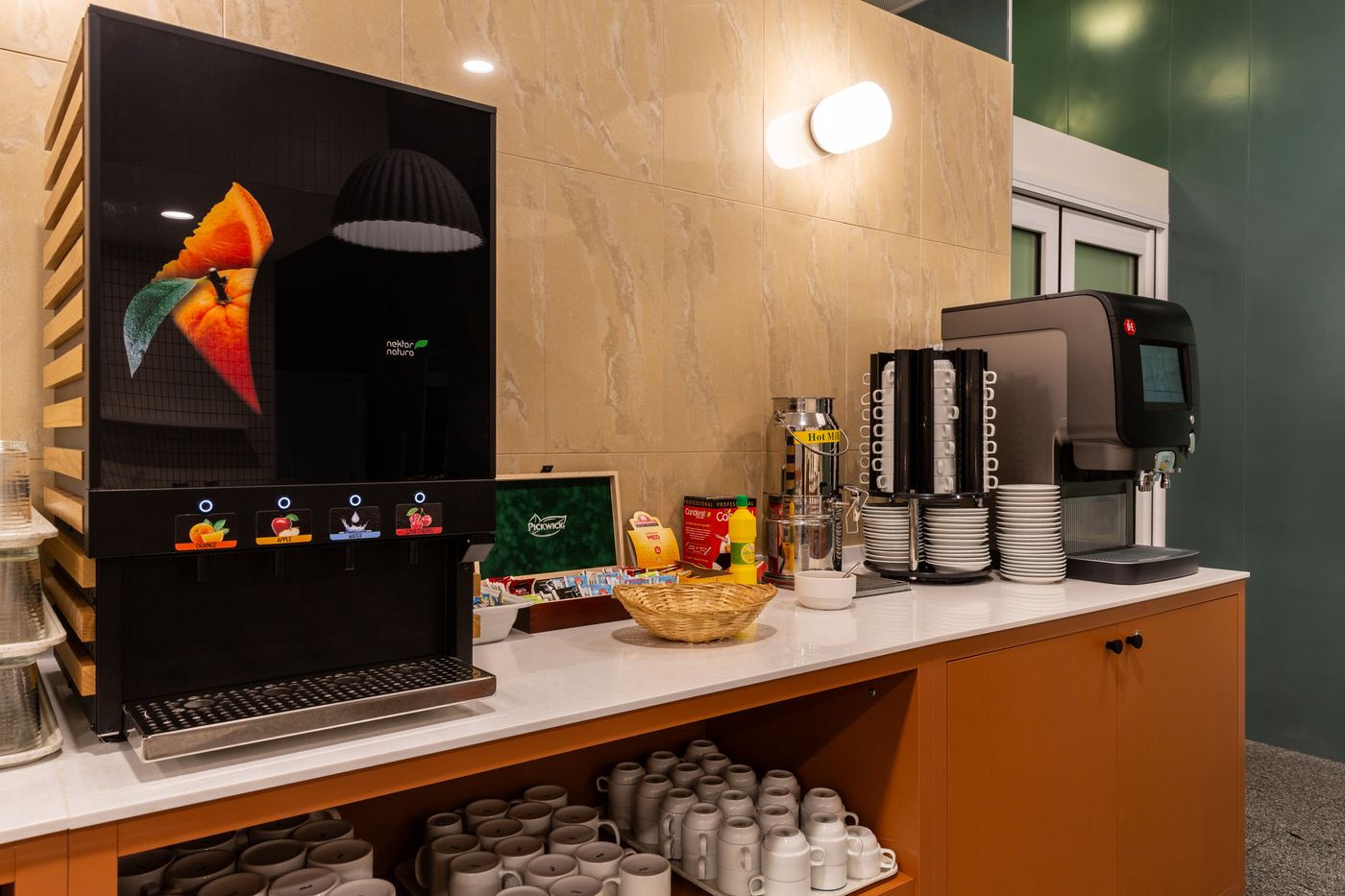 Olympik-Tristar-Restaurant-8