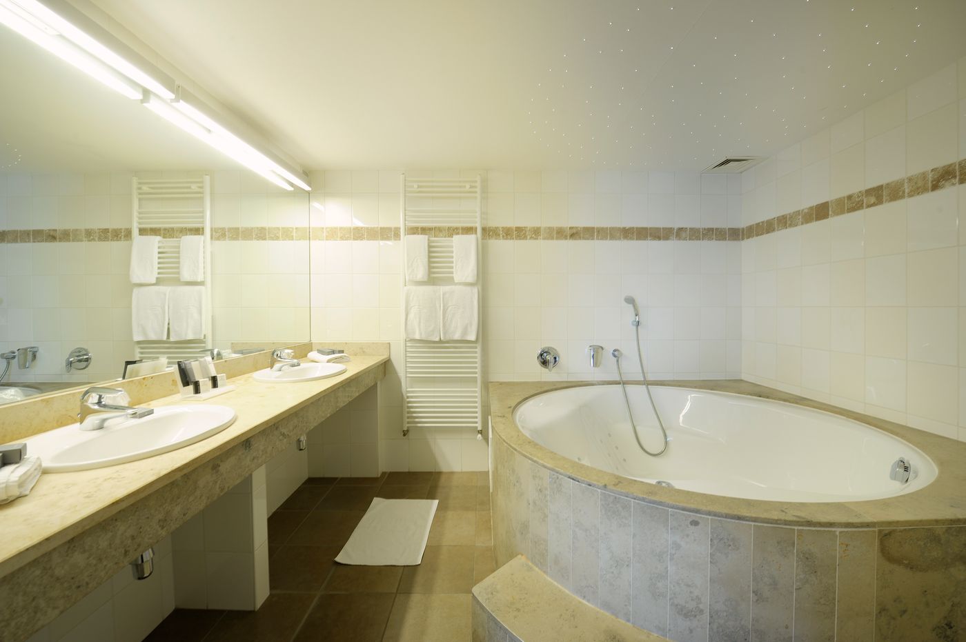 Van der Valk Hotel Charleroi Airport-Belgium-CHARLEROI-Room-8