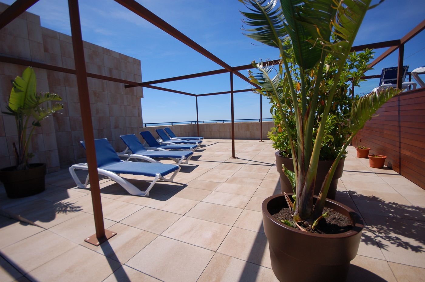 Resort-Sitges-Apartment-Pool-46