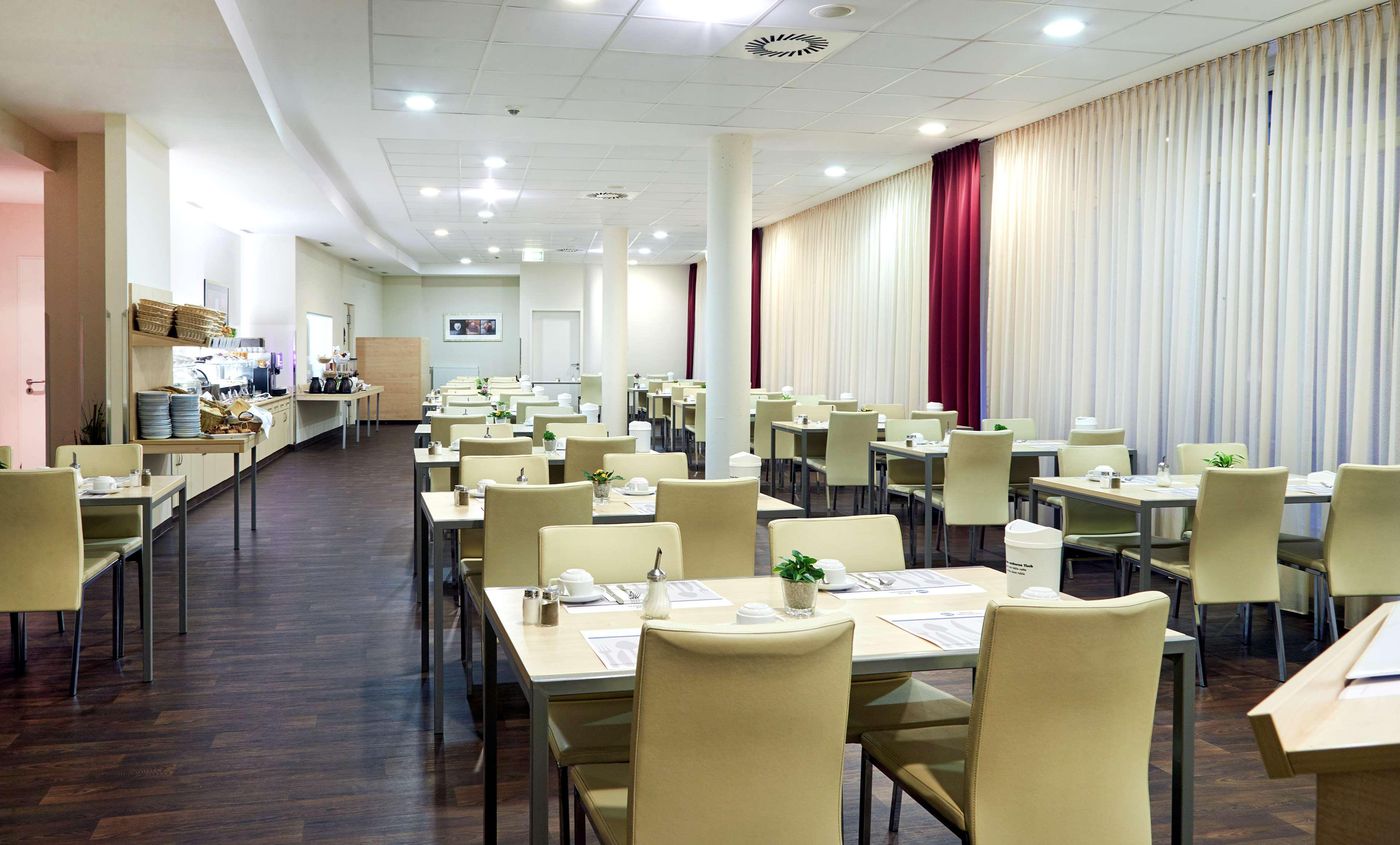 B&B HOTEL Berlin-Mitte-Germany-Berlin-Restaurant-7