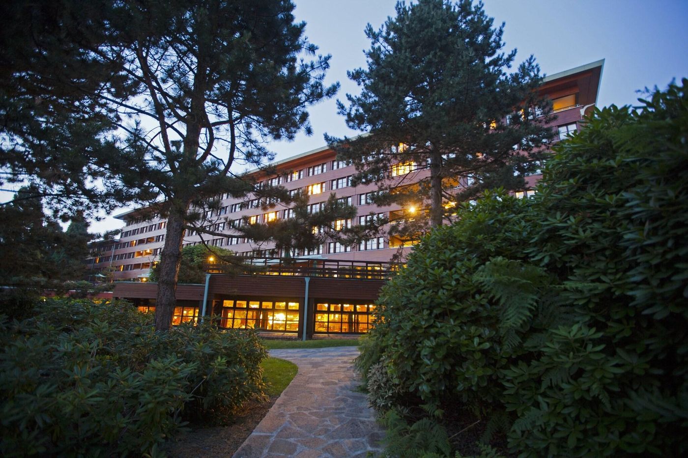 Disney'S Sequoia Lodge-France-Paris-General view-4