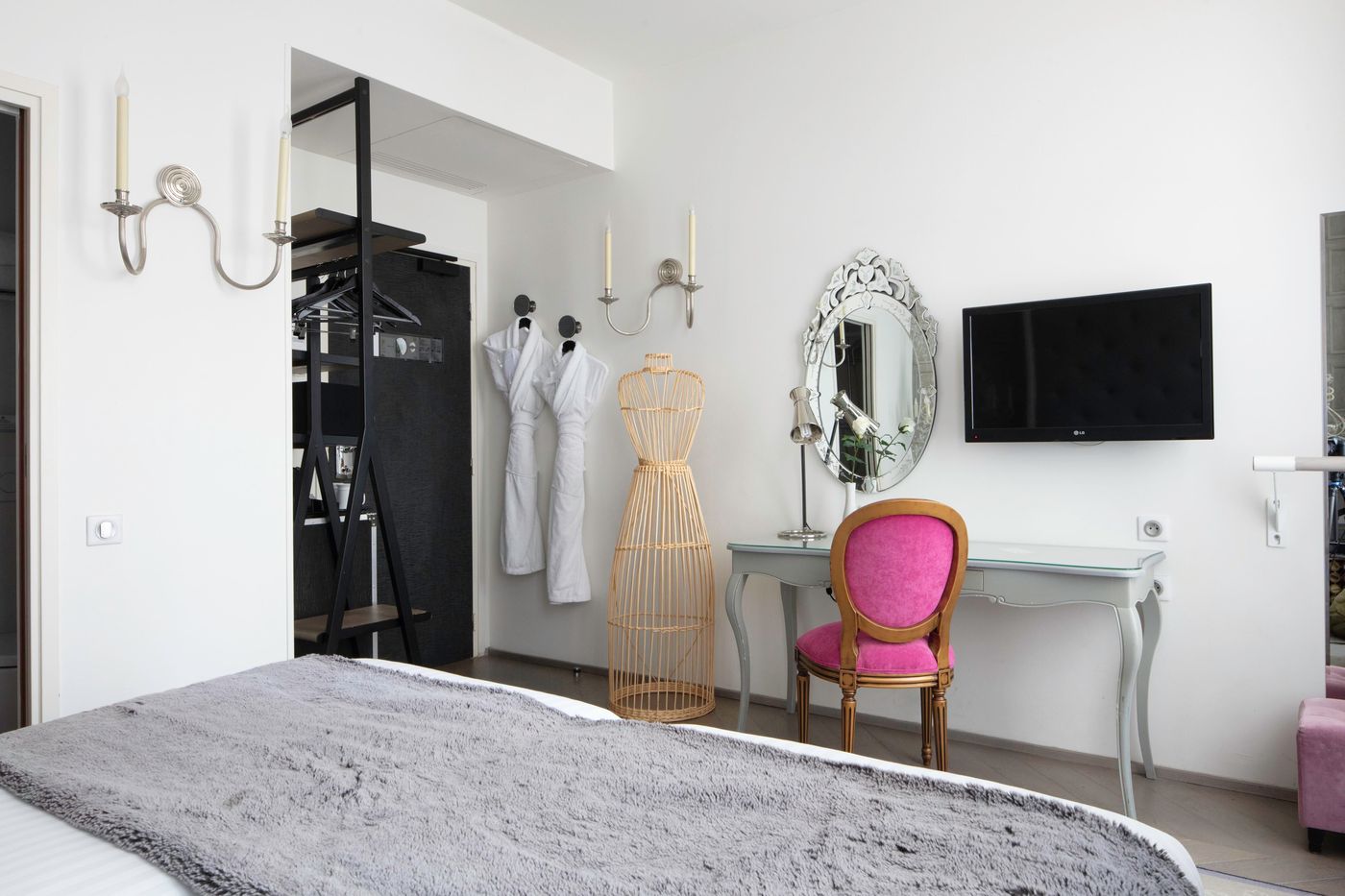 Le-123-Sebastopol-Astotel-Room-3