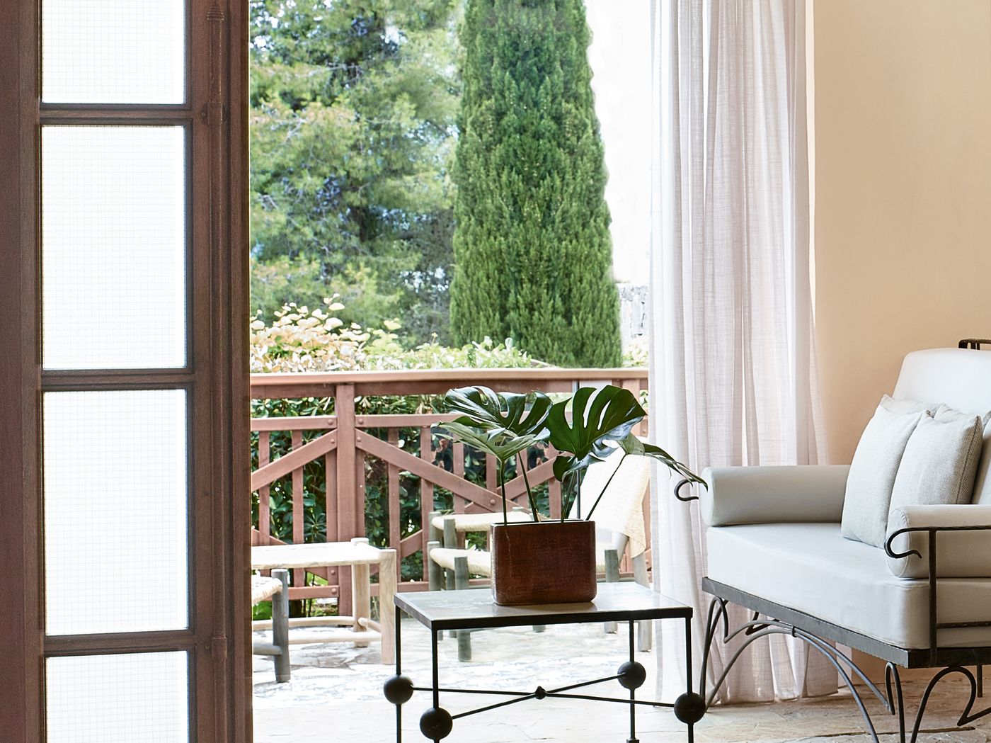 Grecotel-Luxme-Daphnila-Bay-Dassia-Room-34