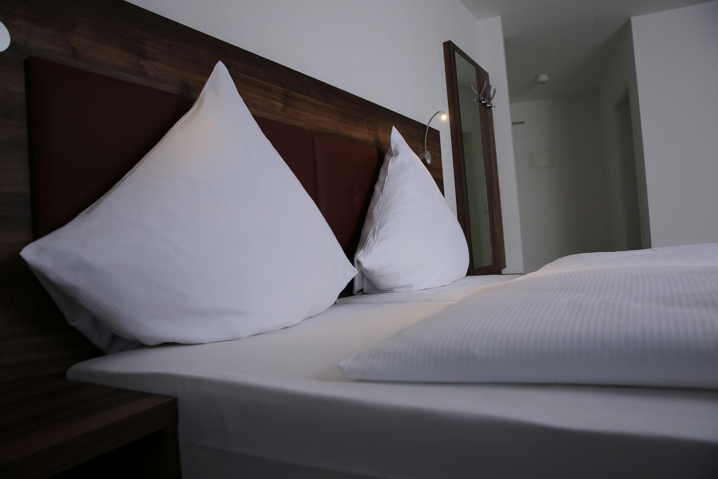 Hotel Grand Corner - Germany - FRANKFURT - Room - 2