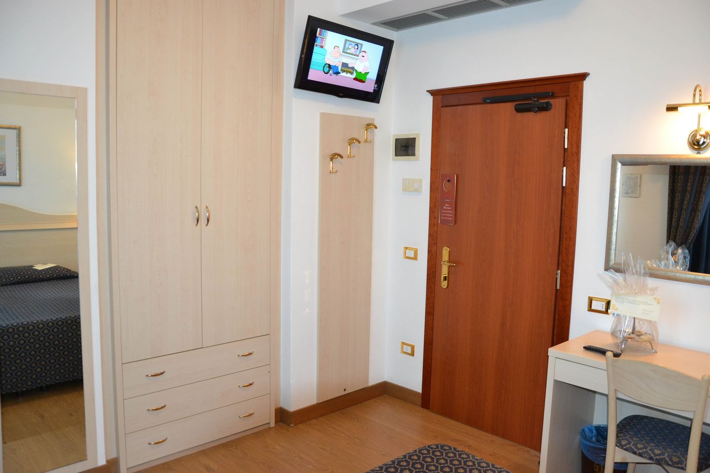 Hotel Caravelle And Mini