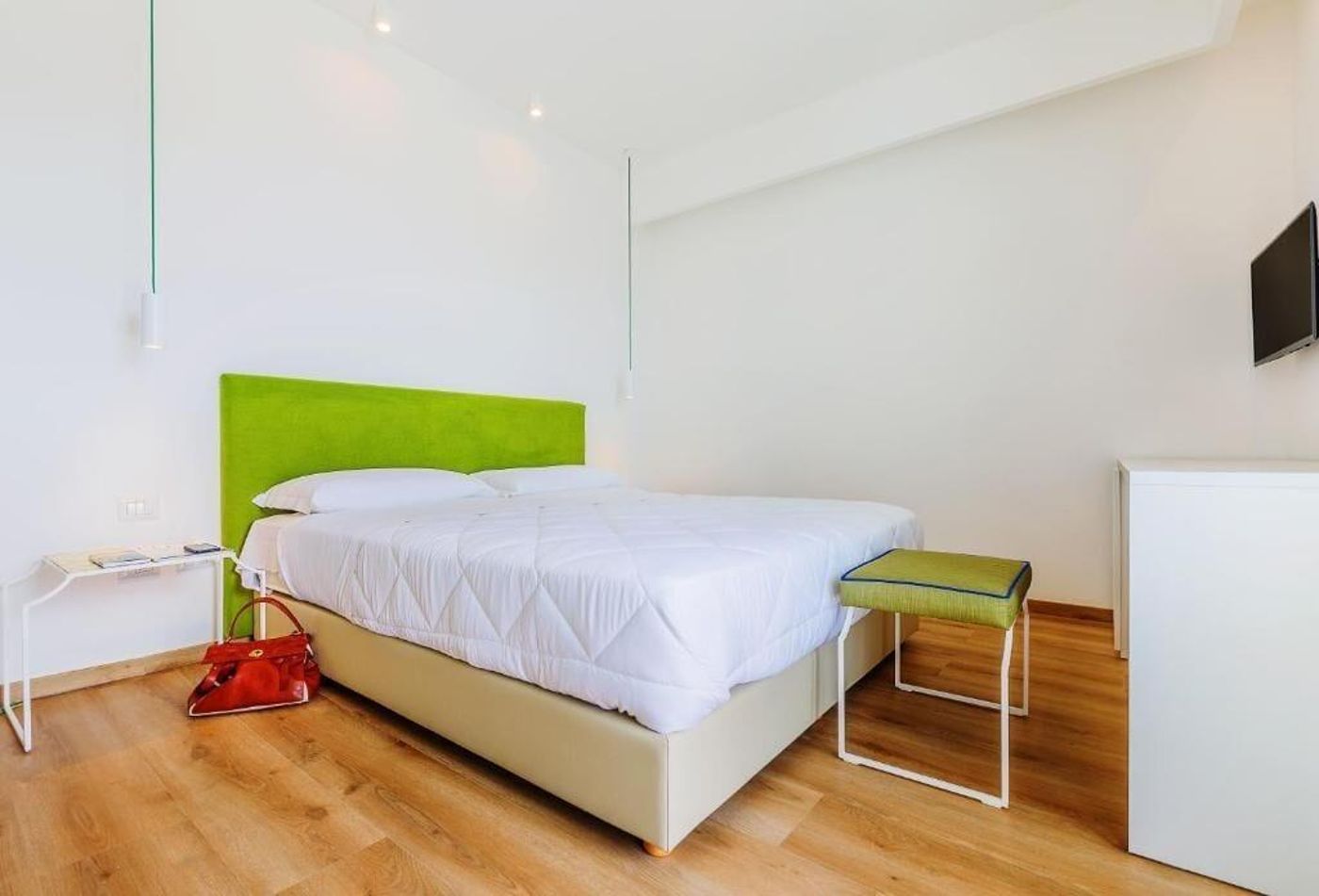 Domo20-Italy-VICO EQUENSE-Room-9