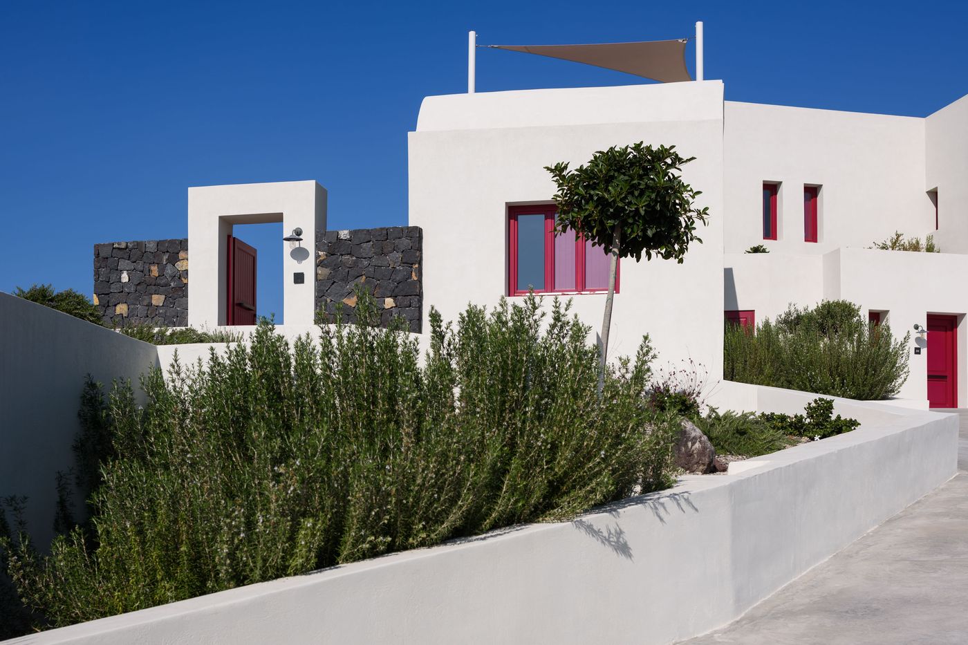 Potnia-Theron-Suites-Room-2