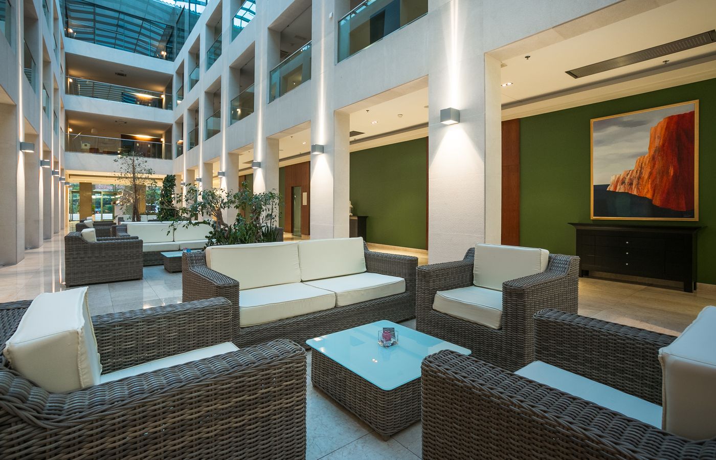 Admiral-Grand-Hotel-Lobby-34