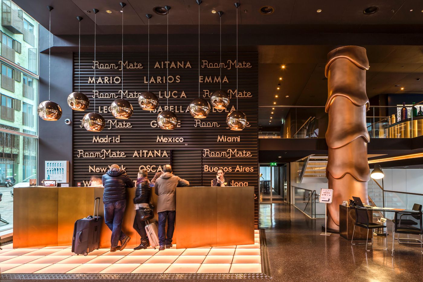 Room-Mate-Aitana-Lobby-23