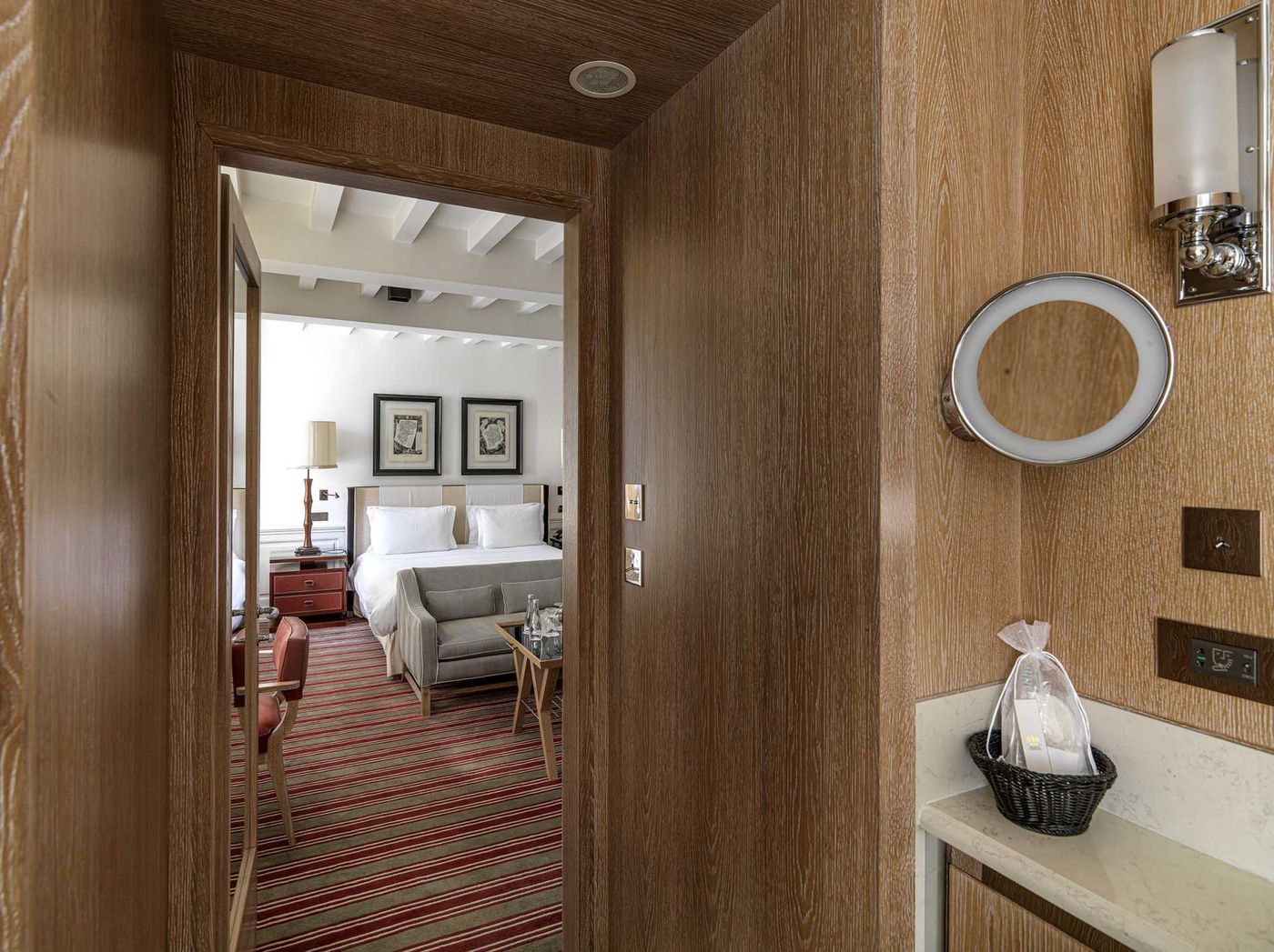 Marquis-Faubourg-Saint-Honore-Room-4