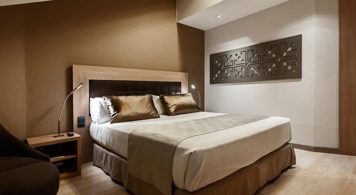 Catalonia-Plaza-Mayor-Room-39