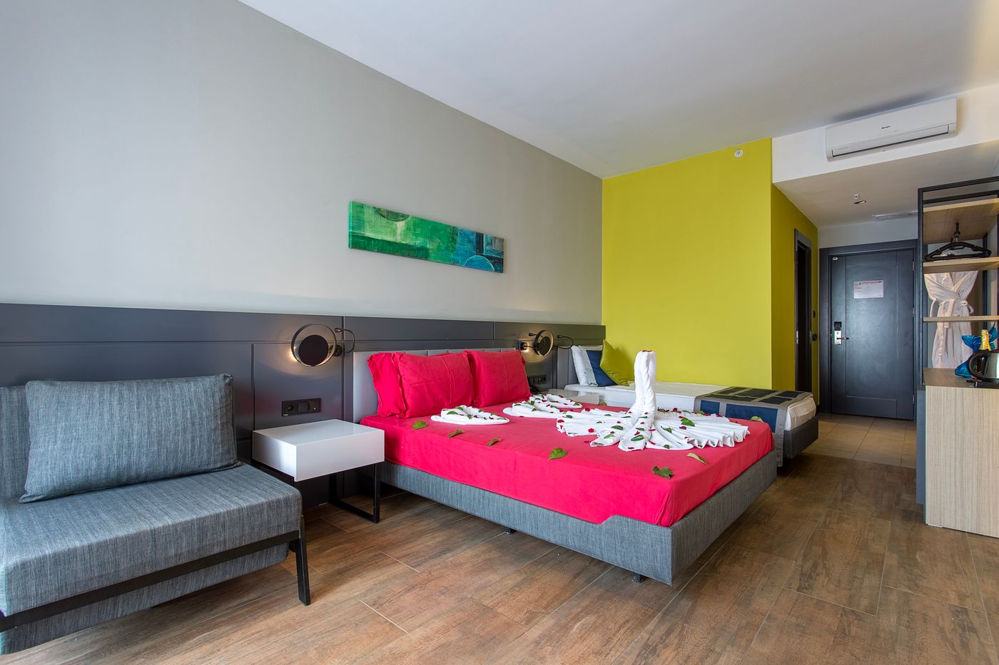 Nox Inn Deluxe Hotel