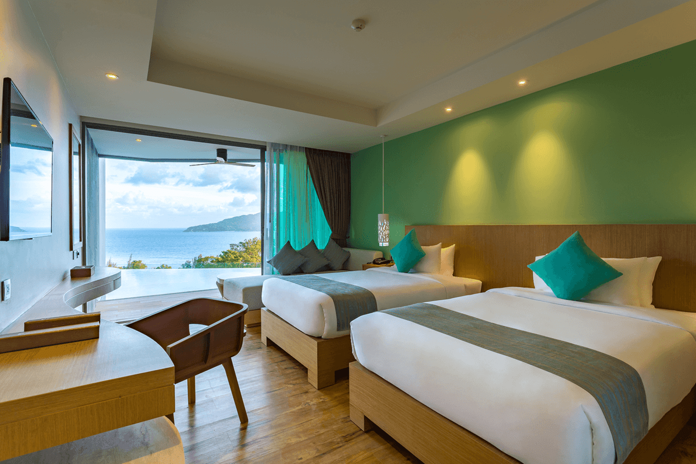 Crest Resort And Pool Villas Phuket