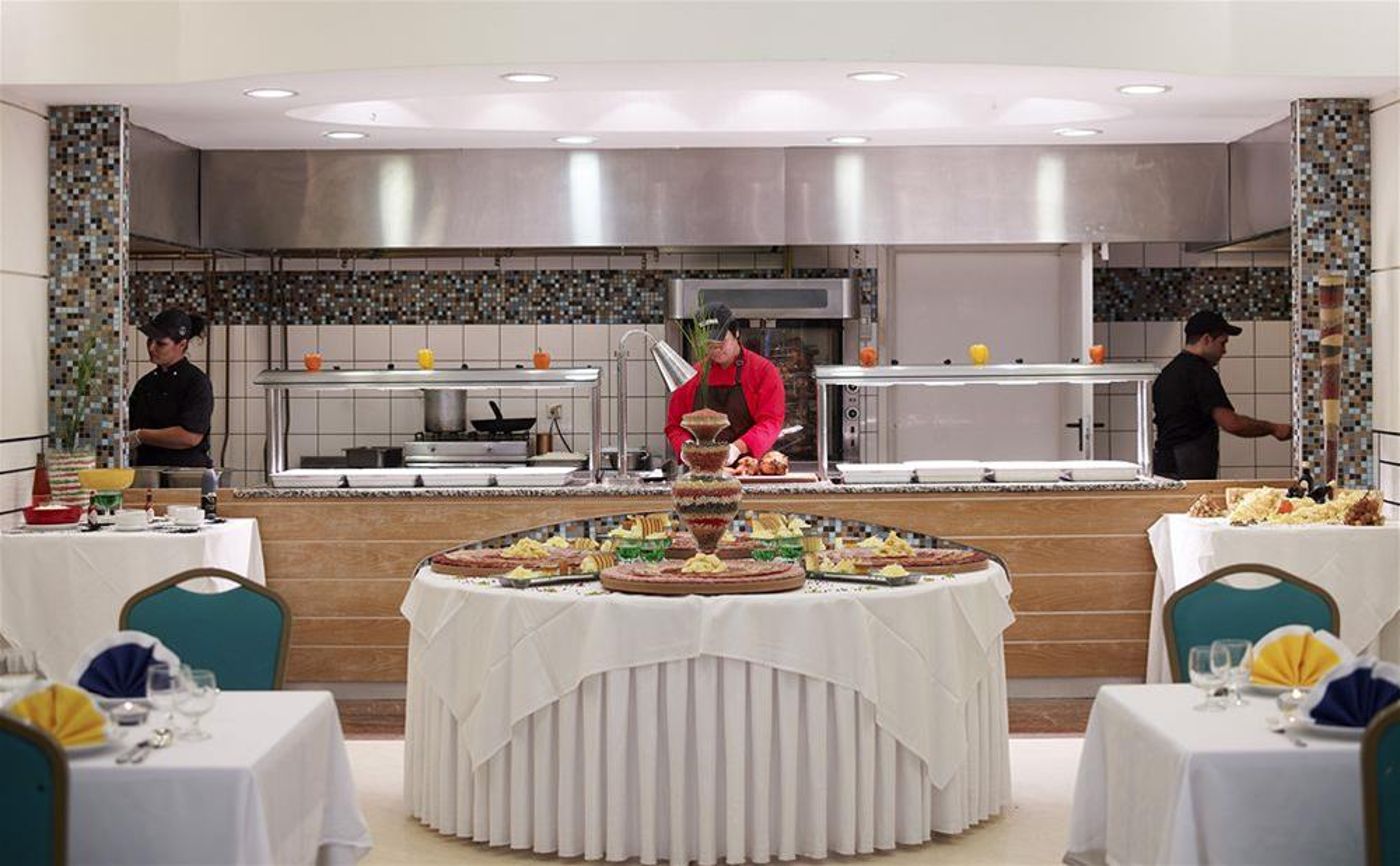 Esperides-Beach-Restaurant-48