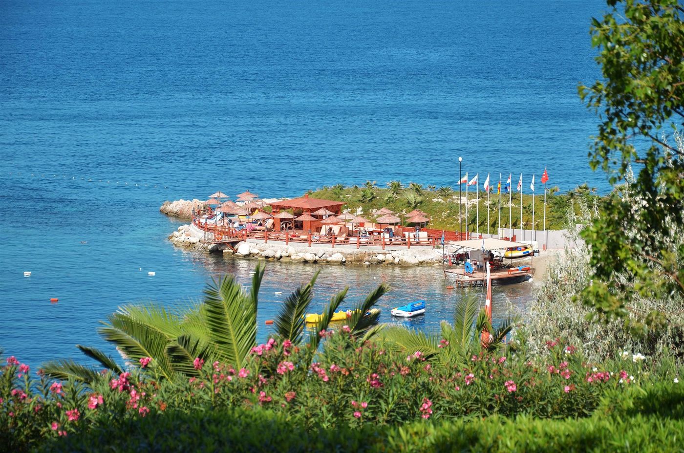 Grand-Blue-Sky-International-Beach-42