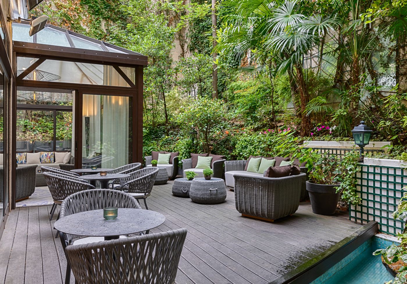 Garden-Elysee-Terrace-37