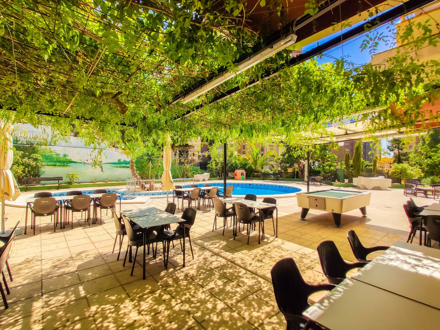 Apartments-Picasso-Bar-12